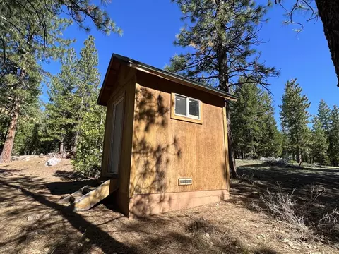 69691 Chippy Ln, Blairsden, CA 96103 photo 6