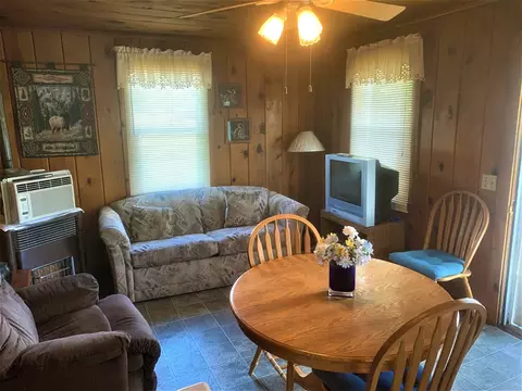412 Third Ave, Chester, CA 96020 photo 4
