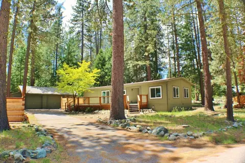 2 Miwok Trl, Graeagle, CA 96103