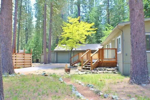 2 Miwok Trl, Graeagle, CA 96103 photo 3