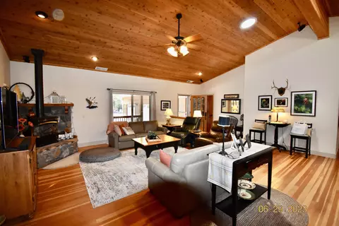 55 Yonkalla Trl, Graeagle, CA 96103 photo 6