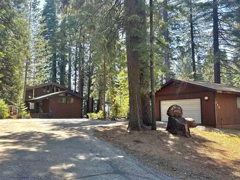 800 Lake Ridge Rd, Lake Almanor, CA 96137