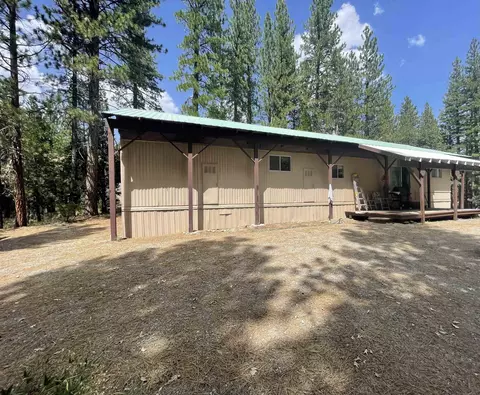 69600 Mohawk Vista Dr, Blairsden, CA 96103