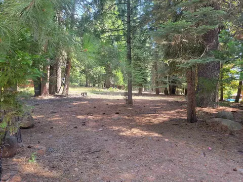 1108 Lassen View Dr, Lake Almanor, CA 96137