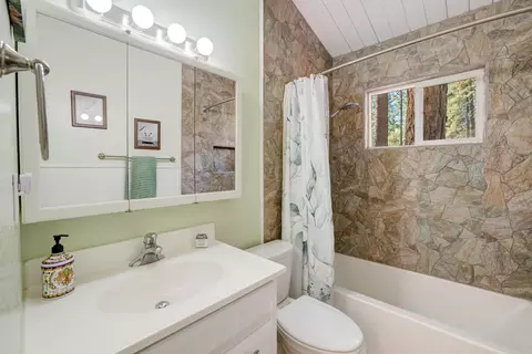 24 W Chilula Trl, Graeagle, CA 96103 photo 12