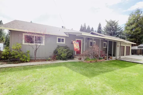 3550 Woodlake Dr, Lake Almanor, CA 96137