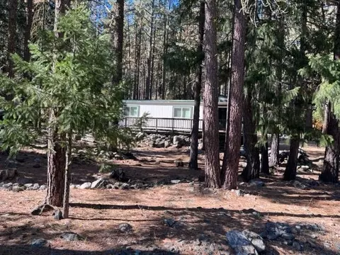 24 Kato Trl, Graeagle, CA 96103
