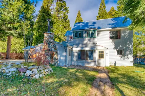 5431 Pine St, Johnsville, CA 96103