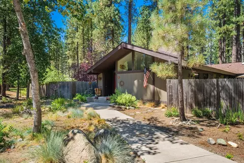 31 Graeagle Meadows Rd, Graeagle, CA 96103 photo 2