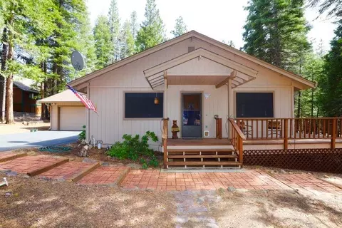 924 Long Iron Dr, Lake Almanor West, CA 96020