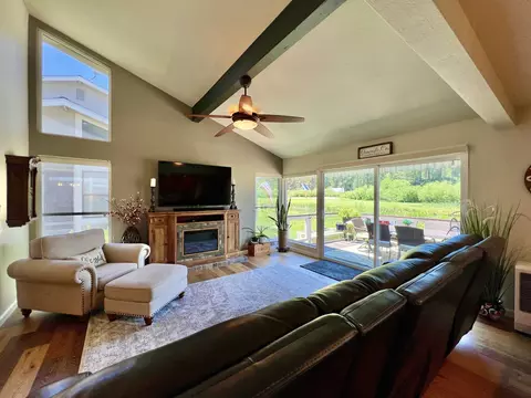 17 Aspen Cir, Blairsden, CA 96103 photo 2