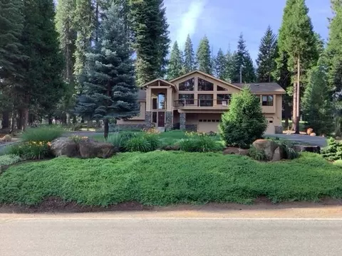 312 Lake Almanor West Dr, Lake Almanor West, CA 96020