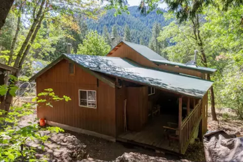 409 Main St, Sierra City, CA 96125