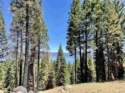 513 Eagle Crest Dr, Lake Almanor West, CA 96020