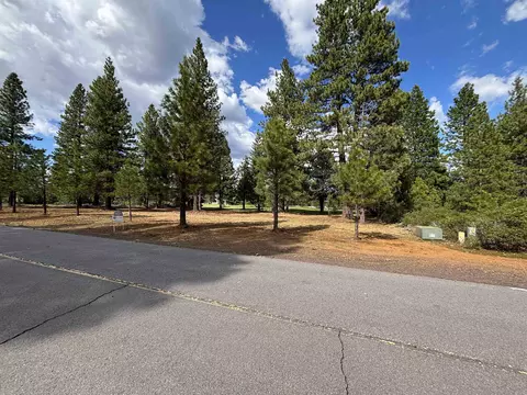 91 Creekhaven Dr, Lake Almanor, CA 96137