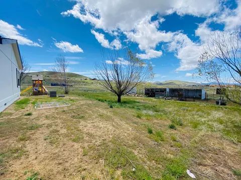 95682 Hillside Dr, Chilcoot, CA 96105 photo 22