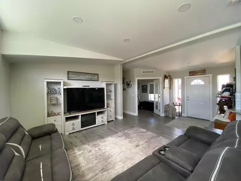 95682 Hillside Dr, Chilcoot, CA 96105 photo 3