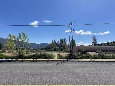 117 Jessie St, Greenville, CA 95947
