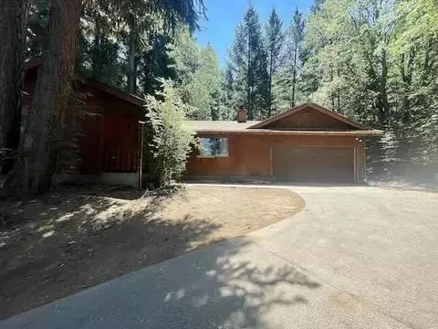 4 Crest View Dr, Quincy, CA 95971