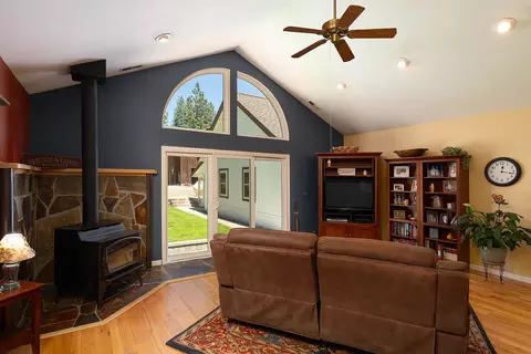 68 Wanda Way, Calpine, CA 96124 photo 7