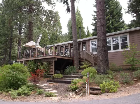 3922 Highway 147, Lake Almanor, CA 96137