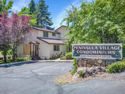 308 Apt 8 Peninsula Dr, Lake Almanor, CA 96137