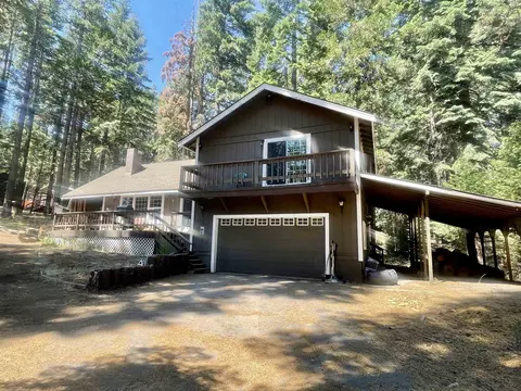 419 Peninsula Dr, Lake Almanor, CA 96137
