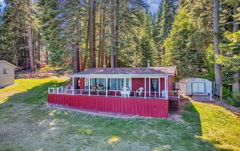 204 Peninsula Dr, Lake Almanor, CA 96137