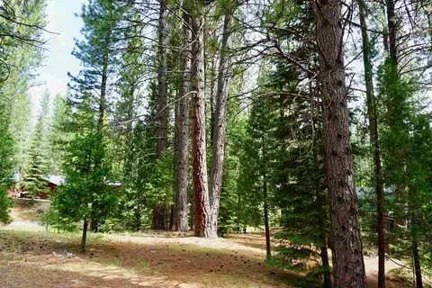 16 Sioux Trl, Graeagle, CA 96103
