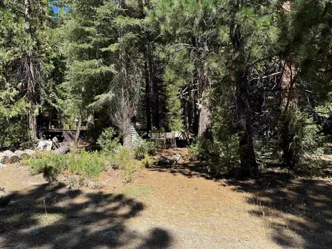69477 N Mohawk Vista Dr, Blairsden, CA 96103