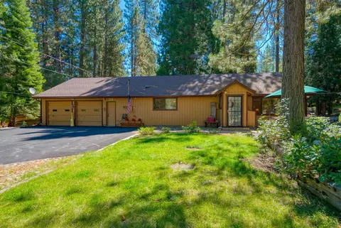 33 Yonkalla Trl, Graeagle, CA 96103