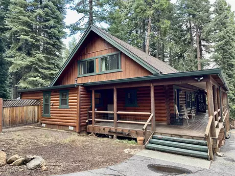 727 E Mountain Ridge Rd, Lake Almanor, CA 96137