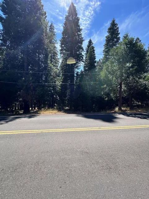 866 Golf Club Rd, Lake Almanor, CA 96137