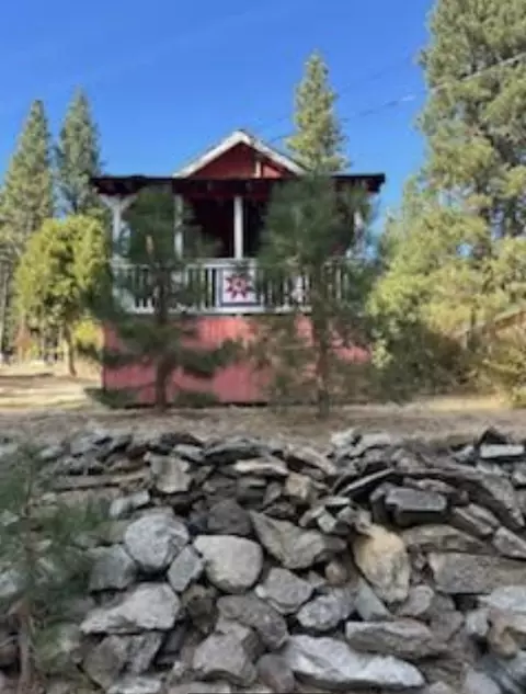 320 Coates Ave, Calpine, CA 96124 photo 2