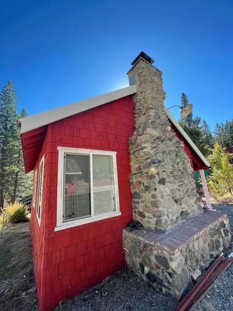 320 Coates Ave, Calpine, CA 96124 photo 16