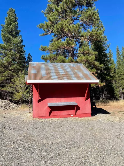320 Coates Ave, Calpine, CA 96124 photo 20