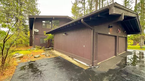 107 Graeagle Meadows Rd, Graeagle, CA 96103