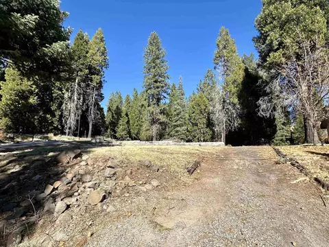 3507 Cedar Ln, Lake Almanor, CA 96137