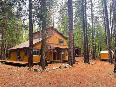 58693 Rich Ln, Blairsden, CA 96103