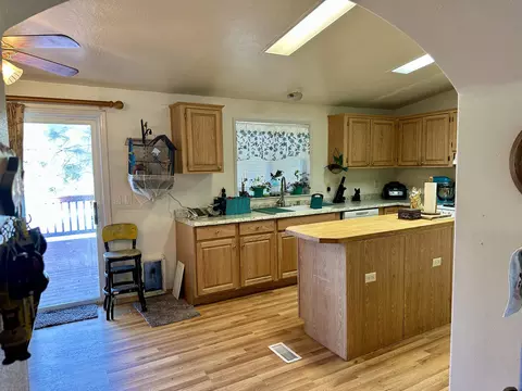 301 Watson Rd, Chester, CA 96020 photo 13