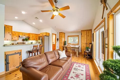 1301 Ringtail Ct, Clio, CA 96106 photo 2