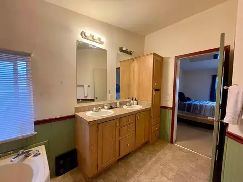 681 Meadow View Ln, Chilcoot, CA 96105 photo 8