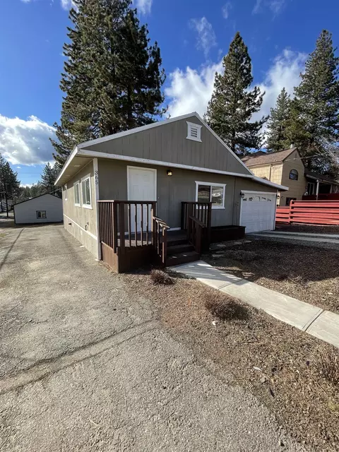 365 Gulling St, Portola, CA 96122