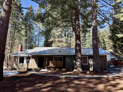 205 Peninsula Dr, Lake Almanor, CA 96137