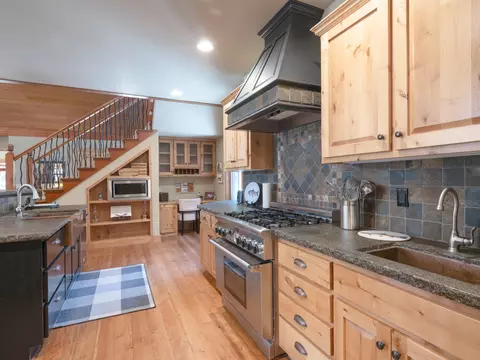 Kitchen - 817 Prospector Dr, Clio, CA 96106 photo 5 of 6