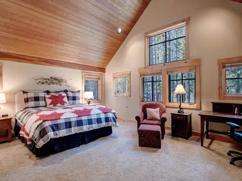 Bedroom - 817 Prospector Dr, Clio, CA 96106 photo 1 of 6