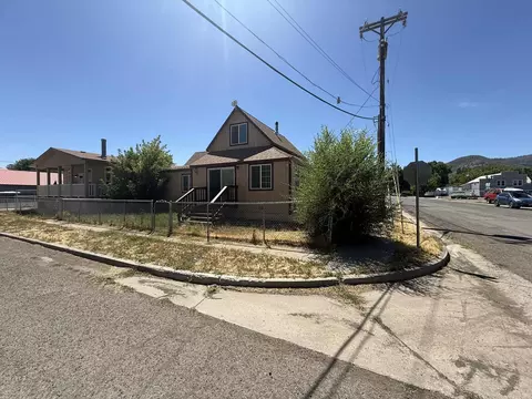 702 School St, Loyalton, CA 96118 photo 4