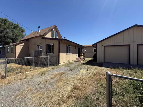 702 School St, Loyalton, CA 96118