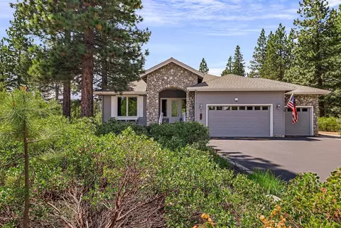 24 Frostwood Ln, Lake Almanor, CA 96137