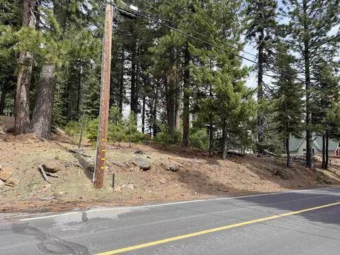 525 Peninsula Dr, Lake Almanor, CA 96137
